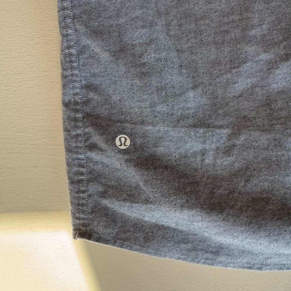 Lululemon On Time Short Sleeve Button Down Men’s Large Grey Lycra Lightweight L - Picture 9 of 9